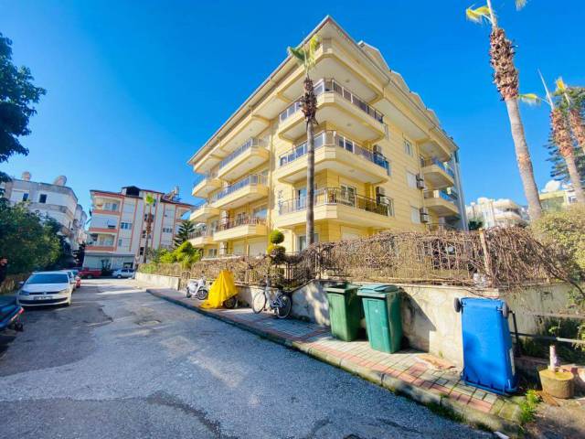 Apartments in the center of Alanya, 200 meters from the sea